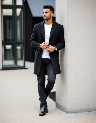 С чем носить черно-белое длинное пальто