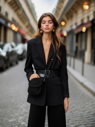 С чем носить черно-белые брюки женщине