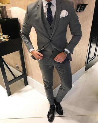 С чем носить черно-белые носки в горошек мужчине