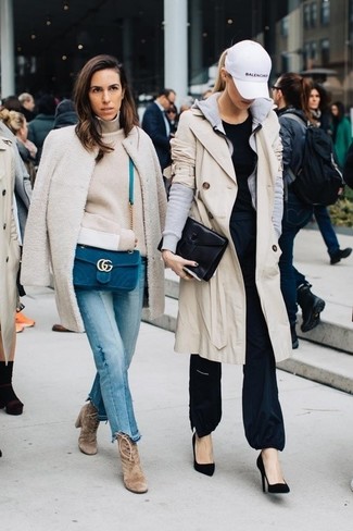 Какие плащи носить с черно-белыми туфлями