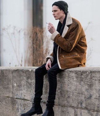 С чем носить черно-белый шарф мужчине