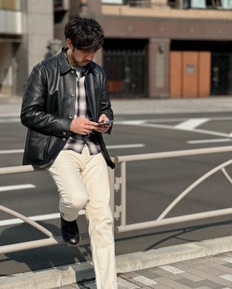 С чем носить черно-белую куртку-рубашку мужчине