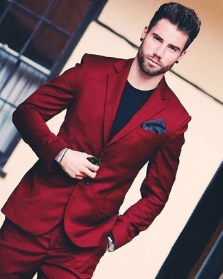 С чем носить черно-белый шелковый нагрудный платок