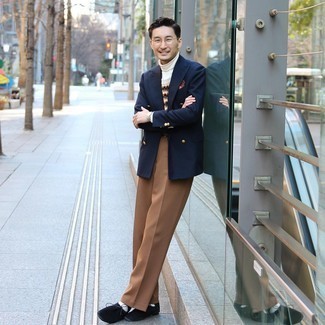 С чем носить черно-белые носки мужчине