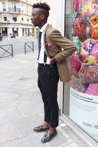 С чем носить черно-белые подтяжки