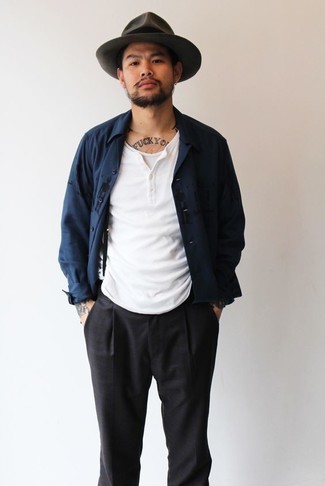 С чем носить черно-белые подтяжки