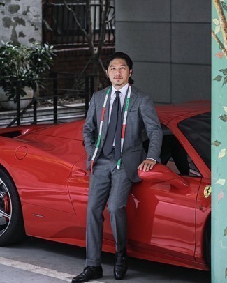 С чем носить черно-белый галстук мужчине