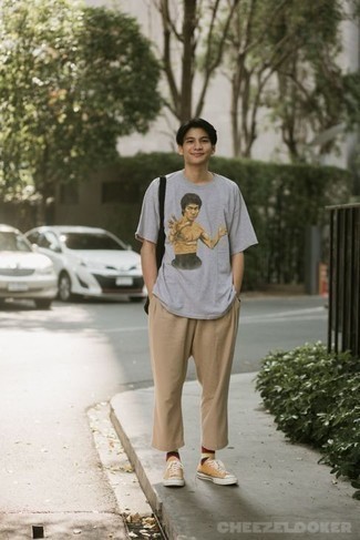 С чем носить черно-белую большую сумку мужчине