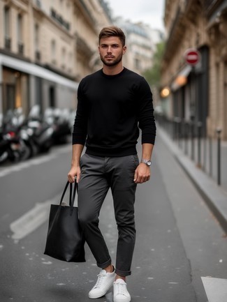 С чем носить черно-белую большую сумку мужчине