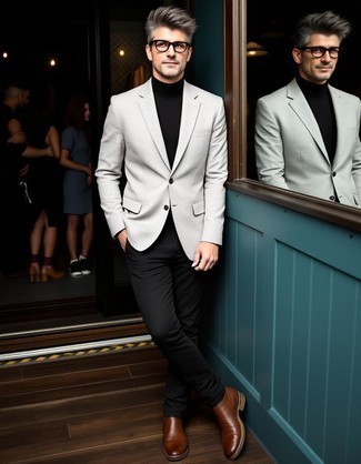 С чем носить черно-белую водолазку мужчине