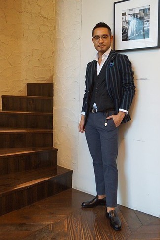 Какие пиджаки носить с черно-белым жилетом