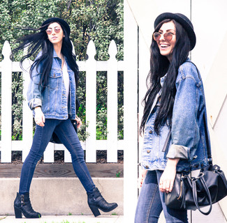 Какие джинсовые куртки носить с черными ботильонами