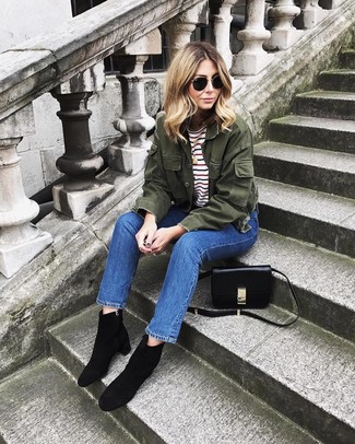 Какие куртки в стиле милитари носить с черными ботильонами