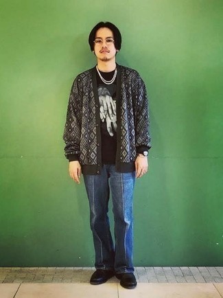 С чем носить черный кардиган с ромбами мужчине