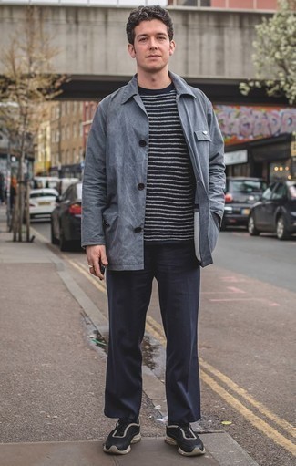 Какие куртки-рубашки носить с черными кроссовками мужчине