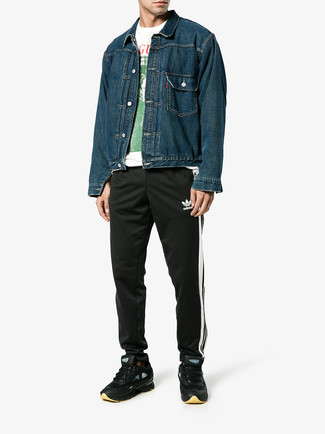 Какие спортивные штаны носить с черными кроссовками мужчине