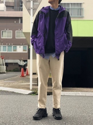 Какие ветровки носить с черными кроссовками мужчине