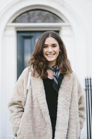 С чем носить черную бандану женщине