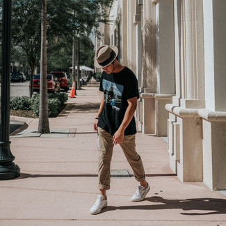 С чем носить черный браслет из бисера мужчине