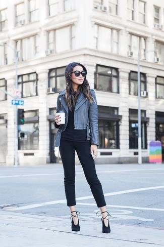 Как носить черную косуху с черными замшевыми туфлями