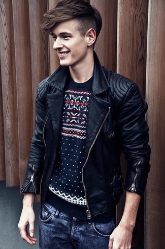 Как носить черную косуху с синими джинсами мужчине