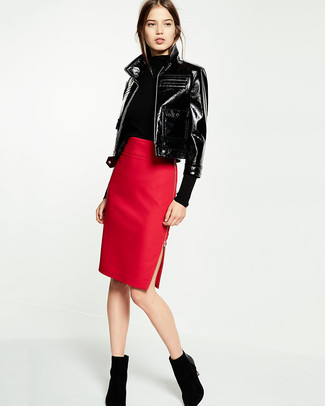 Какие водолазки носить с черной косухой женщине