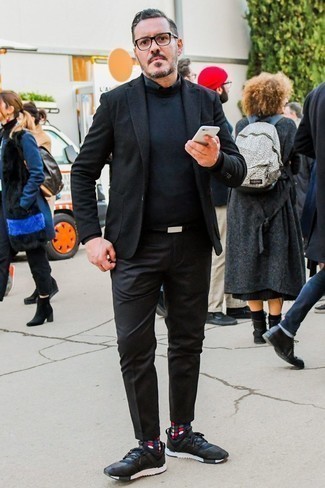 Какие кроссовки носить с черным пиджаком мужчине