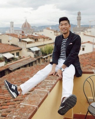 Как носить черный пиджак с черными кроссовками мужчине