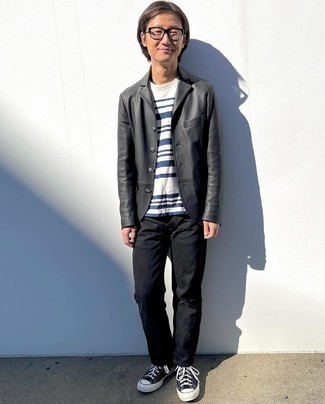 Как носить черный пиджак с черными низкими кедами мужчине