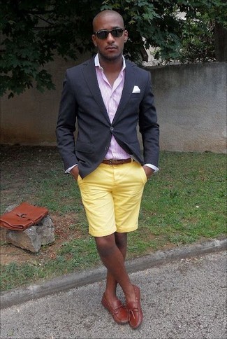 Какие топсайдеры носить с черным пиджаком