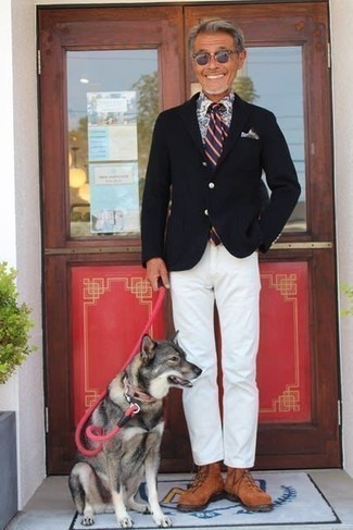 Какие повседневные ботинки носить с черным пиджаком мужчине