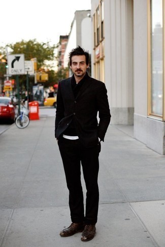 Какие повседневные ботинки носить с черным пиджаком мужчине