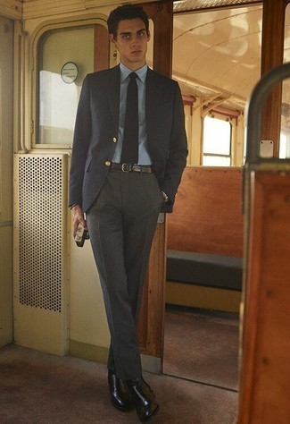 Какие ботинки челси носить с черным пиджаком мужчине