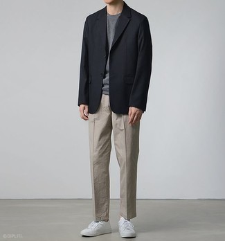 Какие брюки чинос носить с черным пиджаком