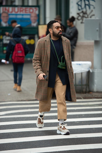 Какие брюки чинос носить с черным пиджаком