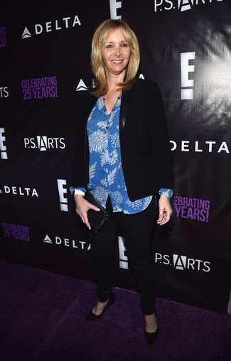 С чем носить черный пиджак женщине в деловом стиле