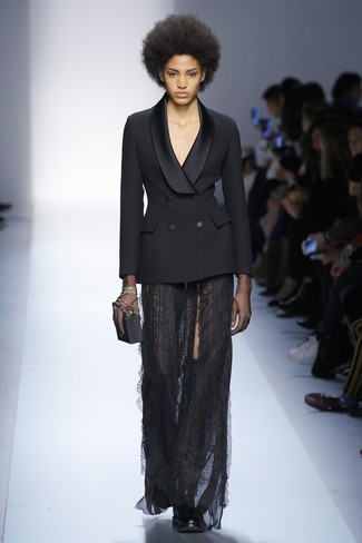 С чем носить черный пиджак женщине