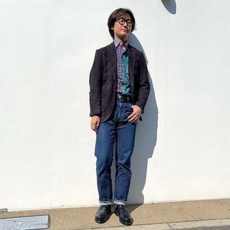 Как носить черный пиджак с темно-синими джинсами мужчине