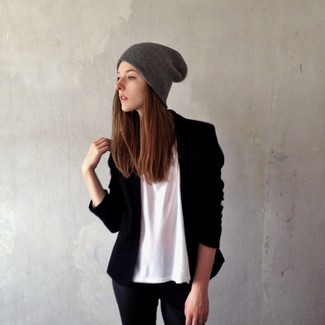 Какие узкие брюки носить с черным пиджаком