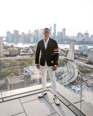 Как носить черный пиджак с белыми джинсами мужчине