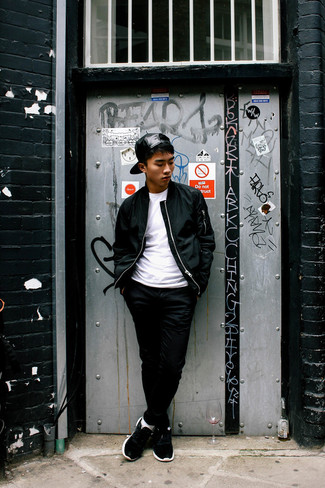 Какие футболки с длинным рукавом носить с черным бомбером мужчине