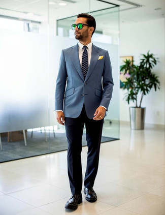 Какие классические брюки носить с черными брогами