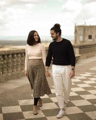 С чем носить черный вязаный свитер мужчине