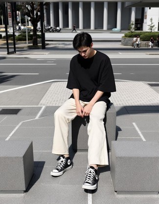 С чем носить черные высокие кеды из плотной ткани мужчине