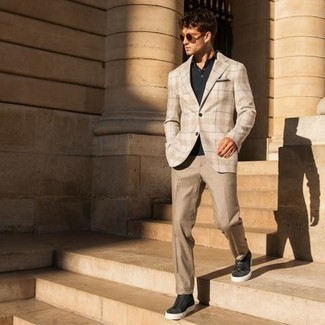 С чем носить черные высокие кеды из плотной ткани мужчине