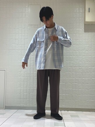 С чем носить черные низкие кеды из плотной ткани мужчине