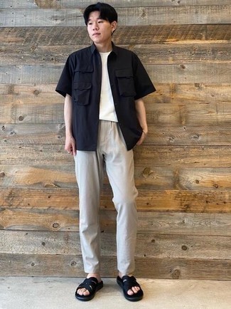 С чем носить черные сандалии из плотной ткани мужчине