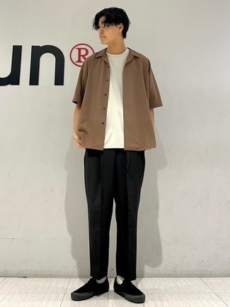 С чем носить черные слипоны из плотной ткани мужчине