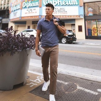 С чем носить черные часы из плотной ткани мужчине