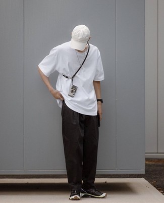 С чем носить черные часы из плотной ткани мужчине